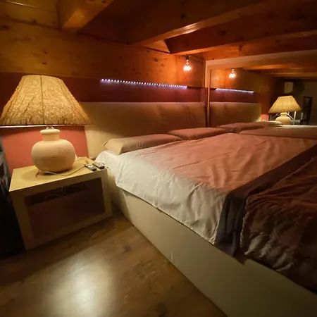 A&a Attic * Сомма-Ломбардо