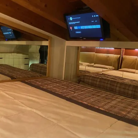 Lägenhet A&a Attic *